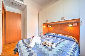 Frontline Beach 8 - B4 - Near To The Sea