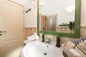 Il Borgo VIP D8 700mt From The Beach