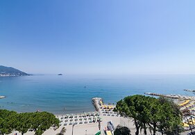 Frontline Beach 21 - M3 - Near To The Sea