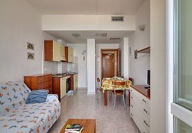 Frontline Beach 21 - M3 - Near To The Sea