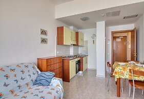 Frontline Beach 21 - M3 - Near To The Sea