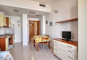 Frontline Beach 21 - M3 - Near To The Sea