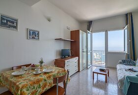 Frontline Beach 21 - M3 - Near To The Sea