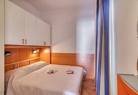 Frontline Beach 16 - B3 - Near To The Sea