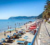 Frontline Beach 26 - B4 - Near To The Sea