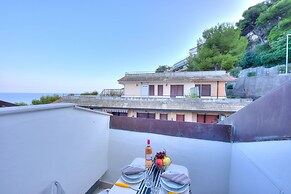 Frontline Beach 26 - B4 - Near To The Sea