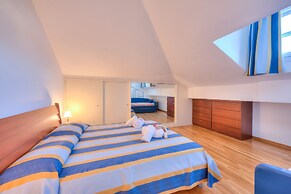 Frontline Beach 30 - B4 - Near To The Sea