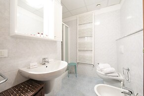 Frontline Beach 30 - B4 - Near To The Sea