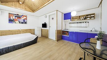 Namhae Hanuri Pension