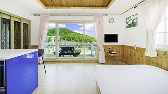 Namhae Hanuri Pension