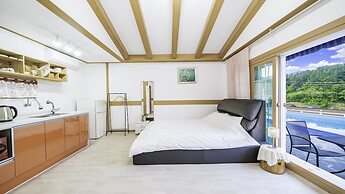 Namhae Hanuri Pension