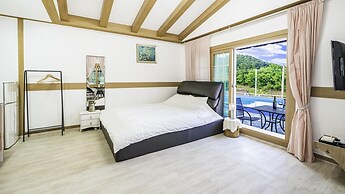 Namhae Hanuri Pension