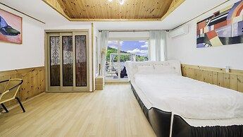 Namhae Hanuri Pension