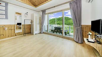 Namhae Hanuri Pension