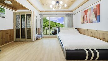 Namhae Hanuri Pension