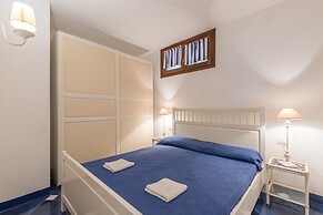 I Fari 98 600mt From The Beach