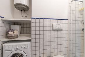 I Fari 98 600mt From The Beach