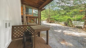 Yeongwol Wood Valley Pension