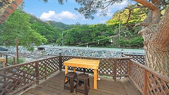 Yeongwol Wood Valley Pension