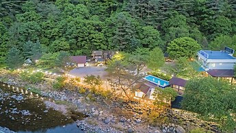 Yeongwol Wood Valley Pension