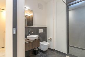 Icon H 301 Suite Micro-living