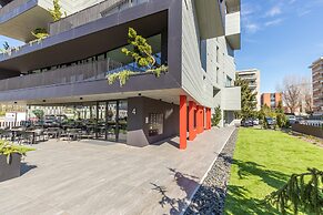 Icon H 301 Suite Micro-living