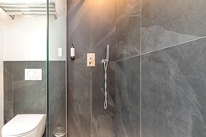 Icon H 306 Suite Micro-living