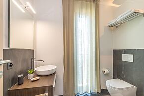 Icon H 306 Suite Micro-living