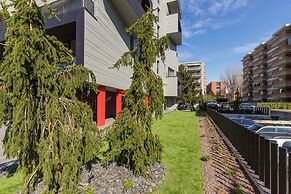 Icon H 203 Suite Micro-living