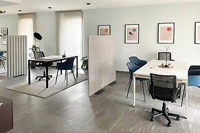 Icon H 207 Suite Micro-living