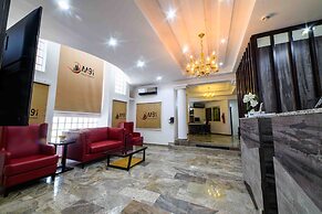 Alpha-Plus Apartments 91 Utako