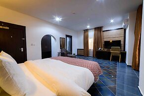 Alpha-Plus Apartments 91 Utako