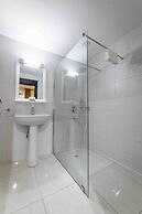 Alpha-Plus Apartments 91 Utako