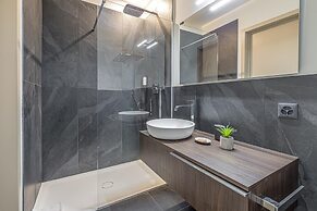 Icon H 405 Suite Business