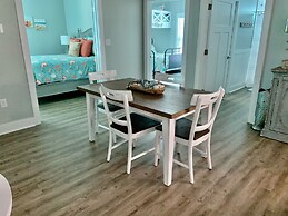 The Rookery Iii 7001 3 Bedroom Cottage by RedAwning