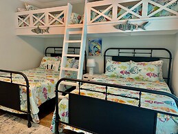 The Rookery Iii 7001 3 Bedroom Cottage by RedAwning