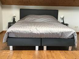 Cozy Vacation Home for 8 Persons in Heers