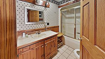 Grand Pines Cabin Number 2