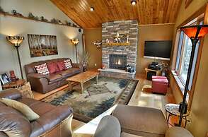 Lazy Dog Lodge on Minong Flowage