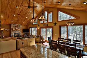 Lazy Dog Lodge on Minong Flowage