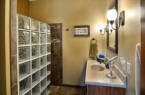 Lazy Dog Lodge on Minong Flowage