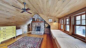 Legacy Point On Little Siss