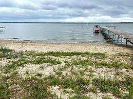Olson Bay Getaway
