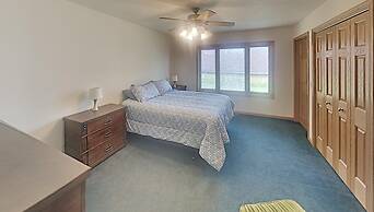 Olson Bay Getaway
