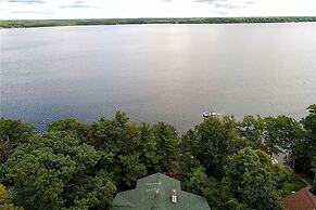 Round House on Round Lake