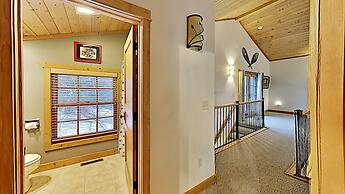 Round House on Round Lake