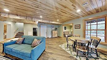 Round House on Round Lake