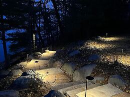 Round House on Round Lake