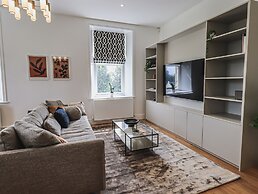 The Emma Suite Stone Cross Mansion