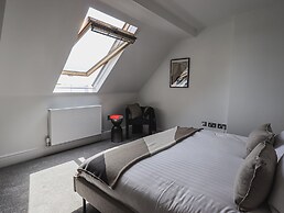 The Emma Suite Stone Cross Mansion